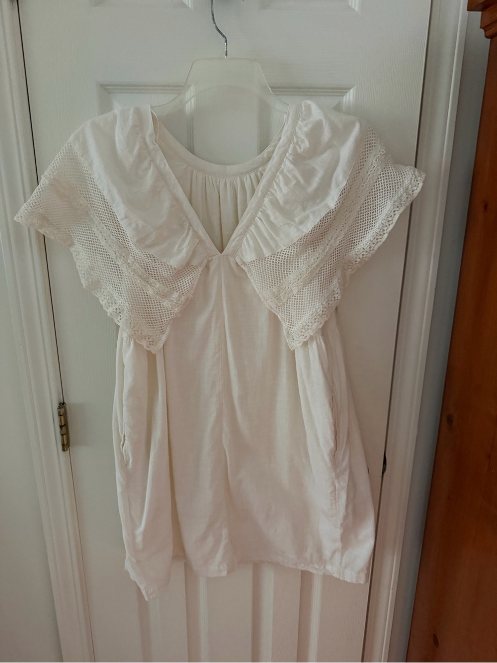 Old Navy Dress Cream Color V-Neck Mini Dress Sm
